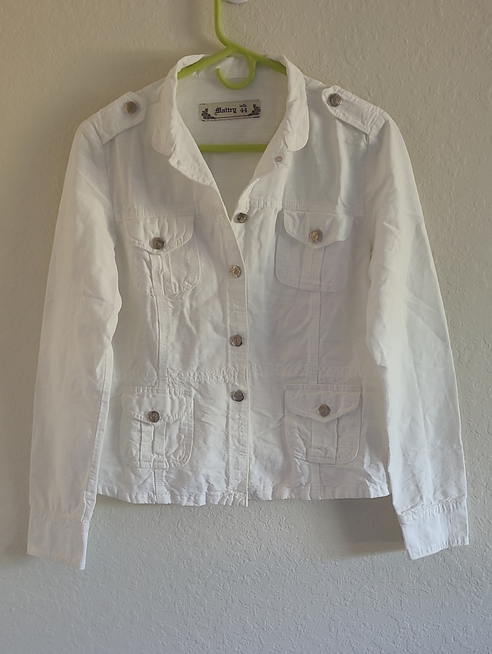 White Utility Military Jean Jacket with Button-Flap Pockets. SZ.M. Like New.